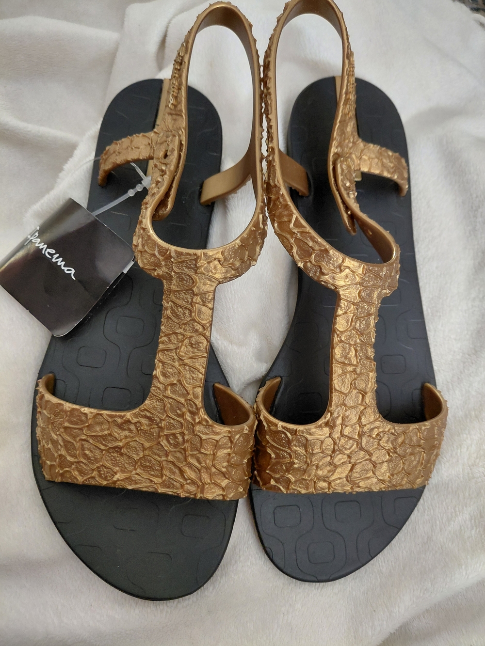 Ipanema Women's Gold Textured T-Strap Sandals (Size 10)